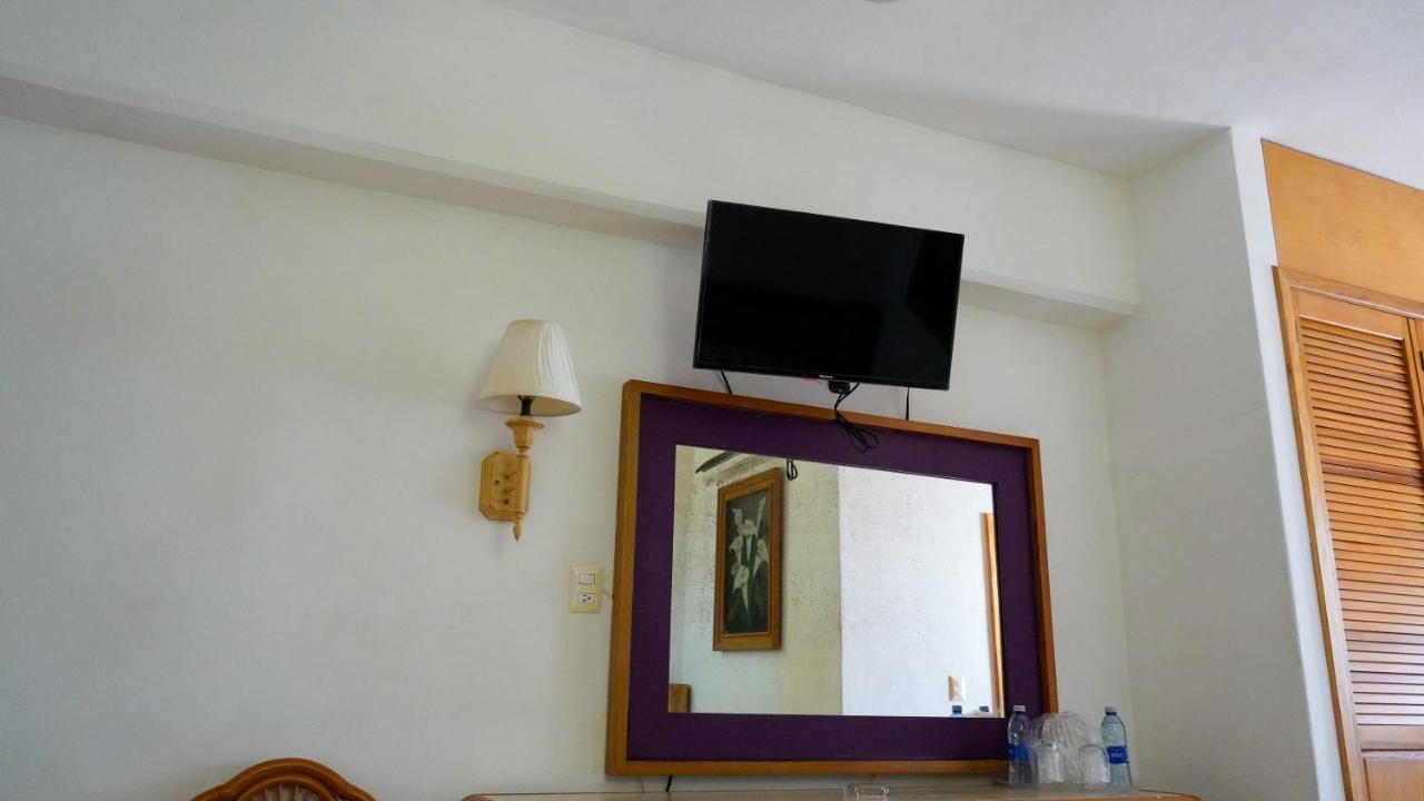 Tropicana Hotel Puerto Vallarta Dış mekan fotoğraf