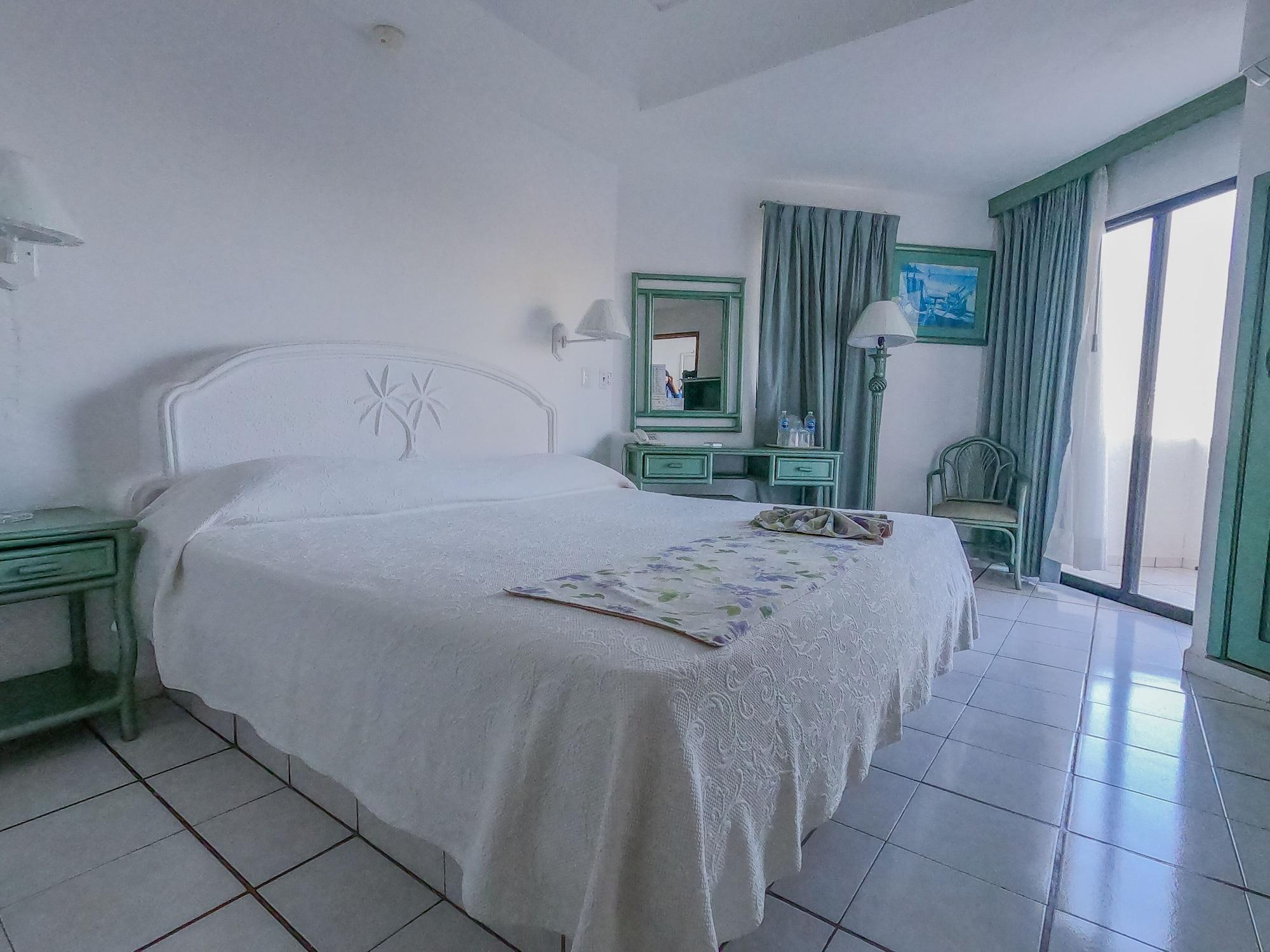 Tropicana Hotel Puerto Vallarta Dış mekan fotoğraf